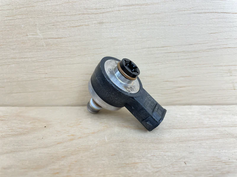 Mercury 135 150 200 225 250 300 HP Optimax Black Air Injector - Flow Tested - Image 4