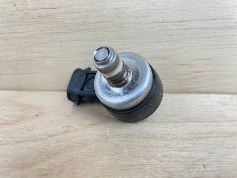 Mercury 135 150 200 225 250 300 HP Optimax Black Air Injector - Flow Tested - Image 2