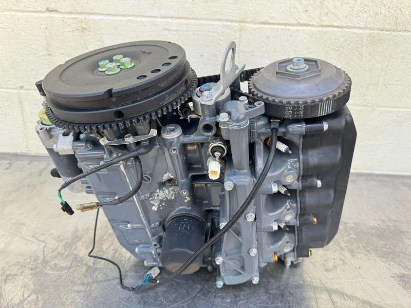 2005 Honda 40 HP 4 Stroke Outboard Powerhead 12000-ZW4-405ZA OEM