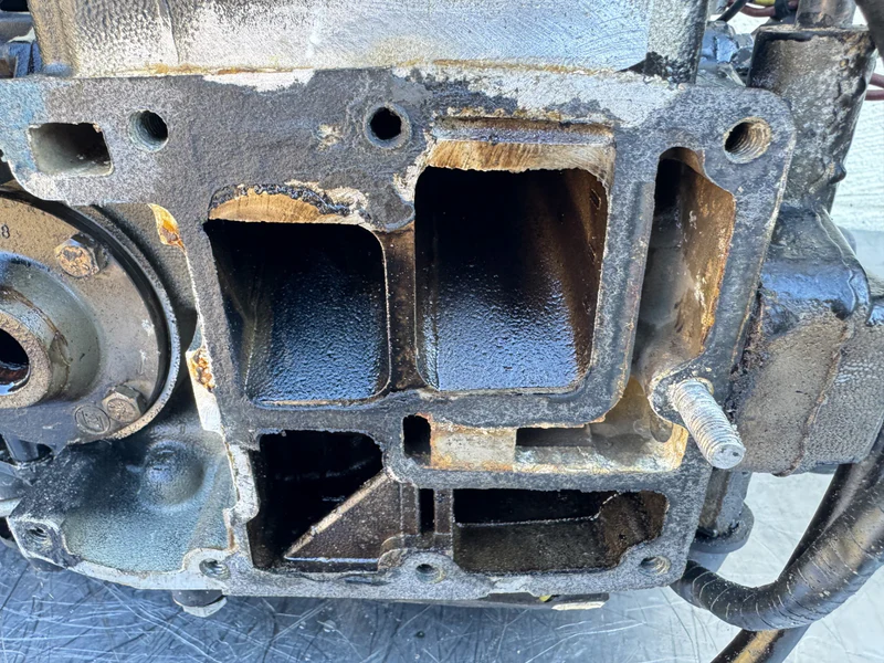 1995 Evinrude 40 HP 2 Stroke Outboard Powerhead 0437341 OEM - Image 15