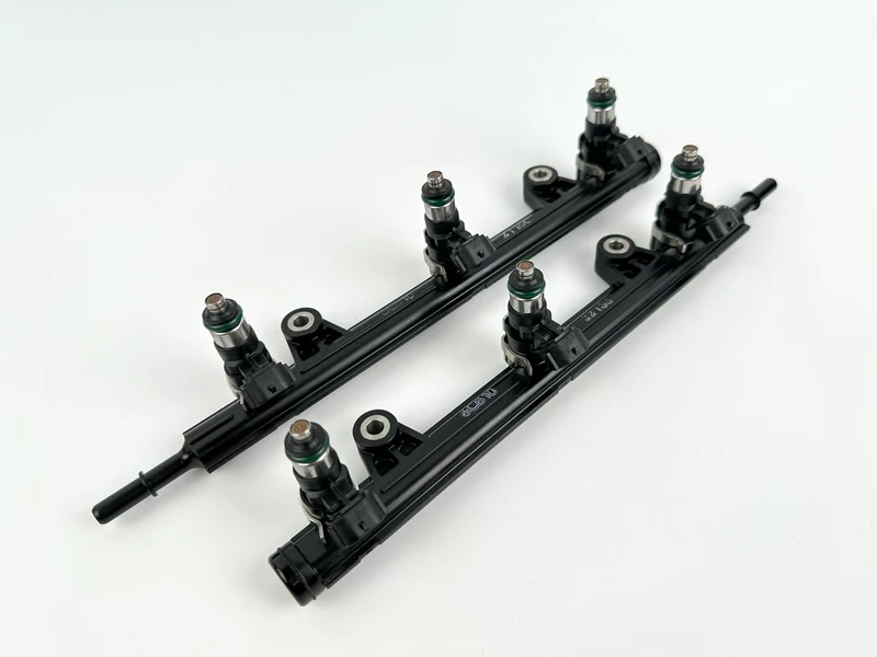 2019 Yamaha 250 HP 4 Stroke Outboard Fuel Injector Set W/ Rail 6CB-13161-10-00 OEM