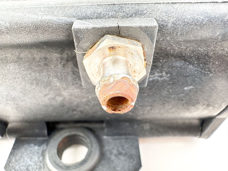 2008 Evinrude 250 HP 2 Stroke Etec Vapor Separator Tank VST 5006063 OEM - Image 13