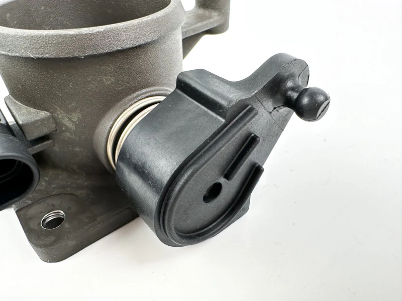 2021 Mercury 115 HP 4 Stroke Outboard Throttle Body Assembly 8M0088066 OEM - Image 4