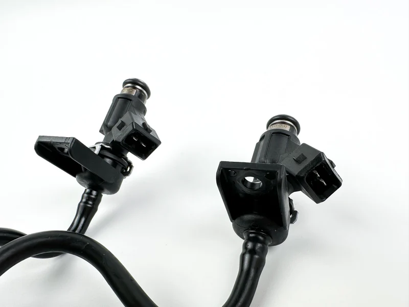 2004 Mercury 60HP EFI Fuel Injectors & TFI System - 892123002 879887T - Image 12