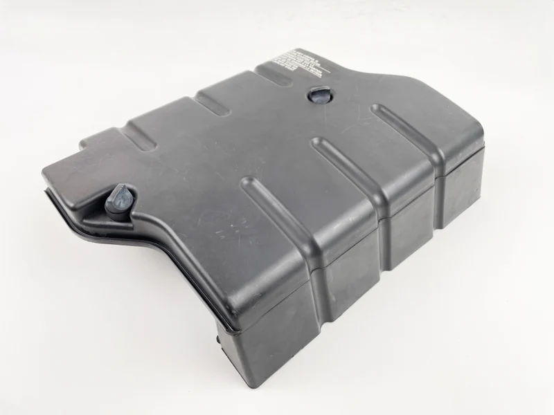 2003 Evinrude 225 HP 2 Stroke Outboard Intake Air Silencer Assembly 0439767 OEM