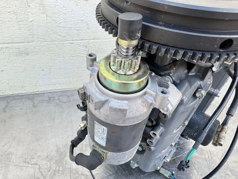 2005 Honda 40 HP 4 Stroke Outboard Powerhead 12000-ZW4-405ZA OEM - Image 19