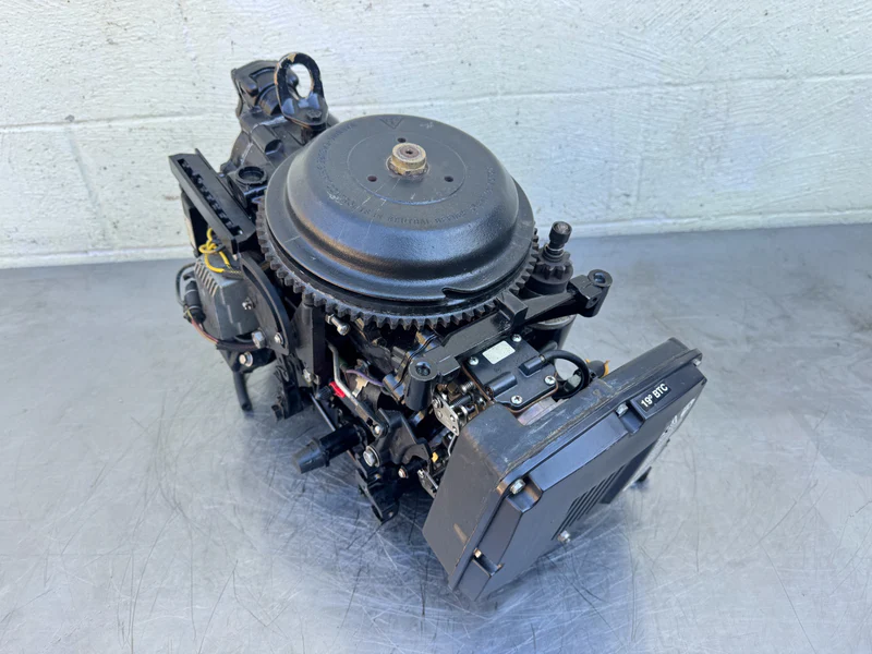 1995 Evinrude 40 HP 2 Stroke Outboard Powerhead 0437341 OEM