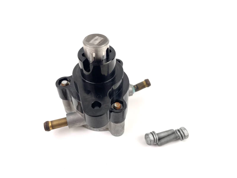 04 - 2014 Yamaha 150HP 4 Stroke Outboard Fuel Pump Assembly 63P-24410-10-00 - Image 9