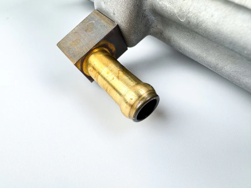 2016 Yamaha 150 HP 4 Stroke Outboard VST Float Chamber Assembly Cleaned & Tested - Image 2