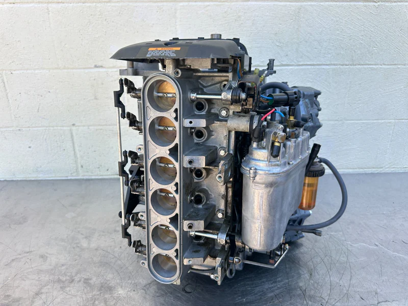 1999 Yamaha 200 HP 2 Stroke Outboard Powerhead 67H-15100-00-94 OEM - Image 8