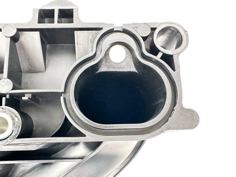 2019 Yamaha 150 HP 4 Stroke Outboard Intake Manifold & Throttle Body 63P-13751-20-00 OEM - Image 3