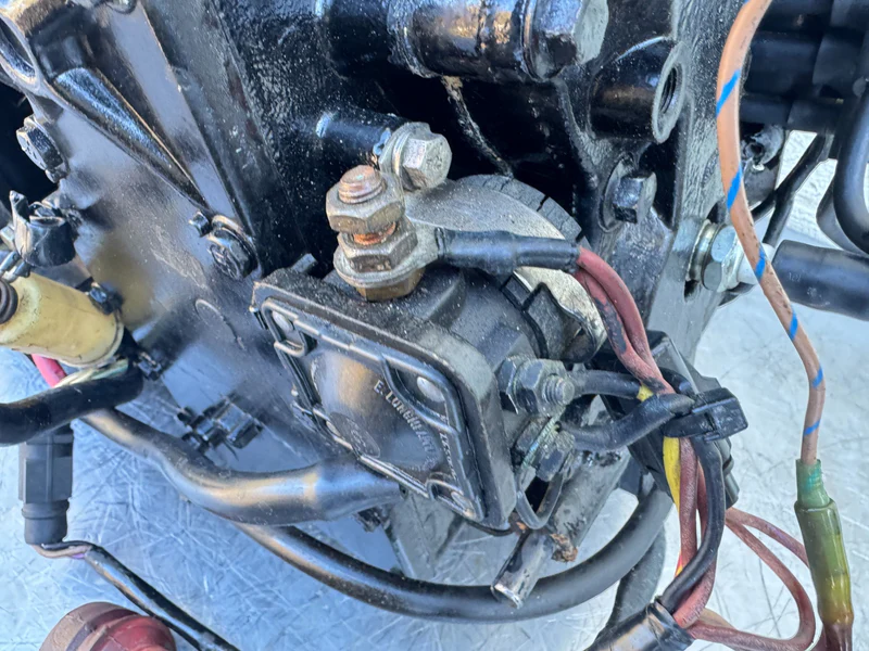 1995 Evinrude 40 HP 2 Stroke Outboard Powerhead 0437341 OEM - Image 7