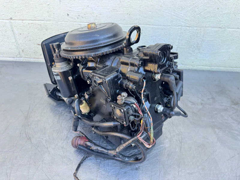 1995 Evinrude 40 HP 2 Stroke Outboard Powerhead 0437341 OEM - Image 5