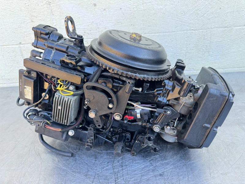 1995 Evinrude 40 HP 2 Stroke Outboard Powerhead 0437341 OEM - Image 3