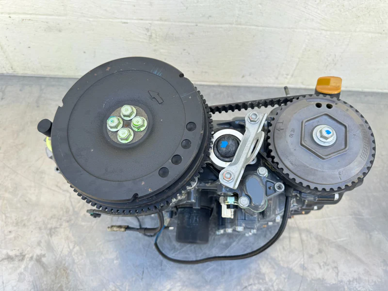 2005 Honda 40 HP 4 Stroke Outboard Powerhead 12000-ZW4-405ZA OEM - Image 16