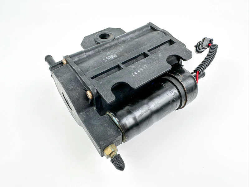 2008 Evinrude 250 HP 2 Stroke Etec Vapor Separator Tank VST 5006063 OEM - Image 14