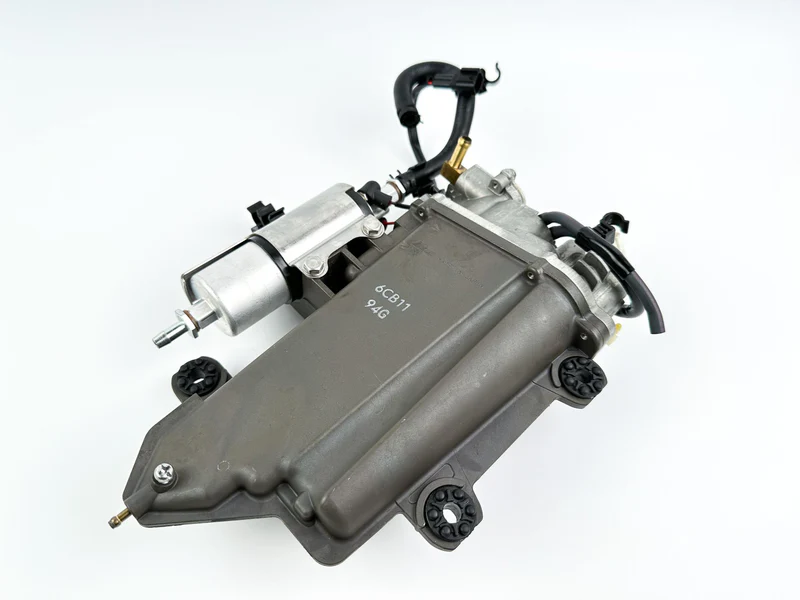 2019 Yamaha 250 HP 4 Stroke Outboard VST Float Chamber 6CB-14180-11-00 - Cleaned