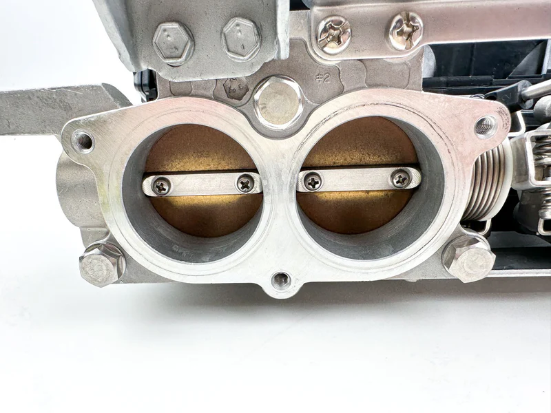 2019 Yamaha 150 HP 4 Stroke Outboard Intake Manifold & Throttle Body 63P-13751-20-00 OEM - Image 5