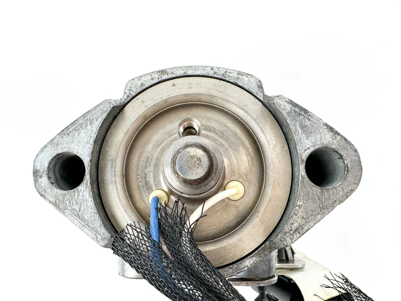 2008 Evinrude 250 HP 2 Stroke Etec Starboard Side Fuel Injector 5007586 OEM - Image 8