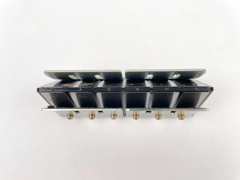 Yamaha 2 Stroke Outboard Reed Valve Assembly 6D0-13610-00-00 - New Old Stock - Image 3