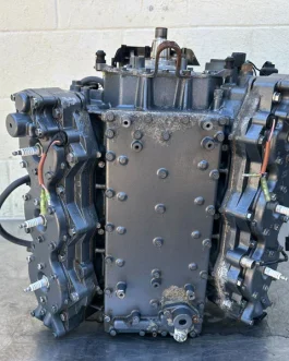 1999 Yamaha 200 HP 2 Stroke Outboard Powerhead 67H-15100-00-94 OEM