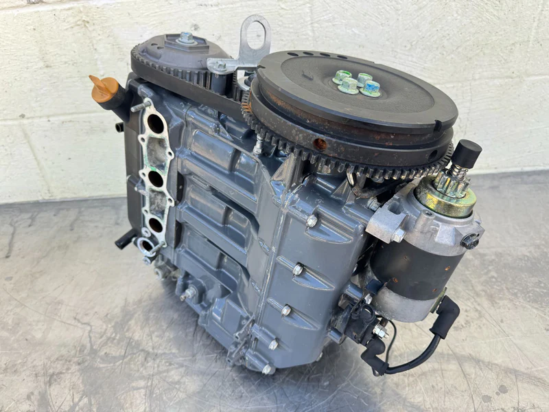 2005 Honda 40 HP 4 Stroke Outboard Powerhead 12000-ZW4-405ZA OEM - Image 12