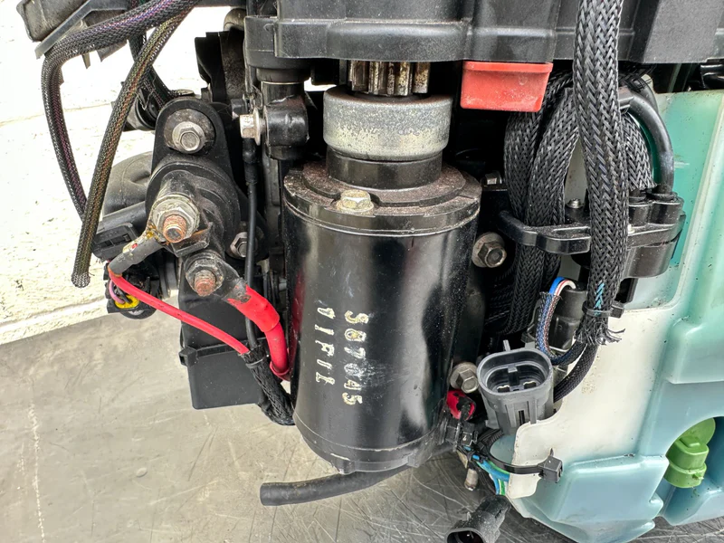 2013 Evinrude 30 HP 2 Stroke Outboard Powerhead 5008167 OEM - Image 12