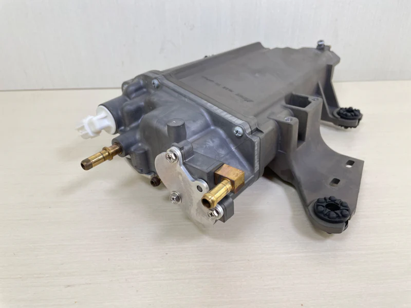 2012+ Yamaha F350 350HP Outboard Float Chamber Assembly VST - Tested - Image 7