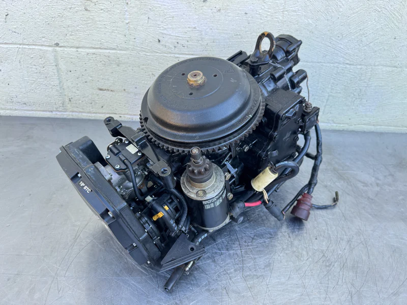 1995 Evinrude 40 HP 2 Stroke Outboard Powerhead 0437341 OEM - Image 10