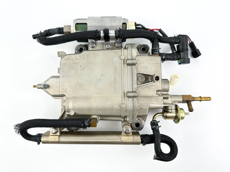 2005 Yamaha 250HP 4 Stroke VST Float Chamber Assembly 6P2-14180-00-00 Cleaned & Tested