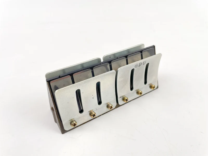 Yamaha 2 Stroke Outboard Reed Valve Assembly 6D0-13610-00-00 - New Old Stock - Image 5