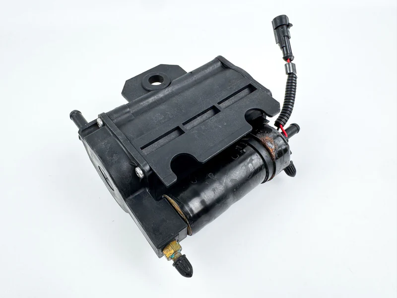 2017 Evinrude 200 HP Etec 2 Stroke Outboard Vapor Separator Tank VST 5006084 OEM - Image 3