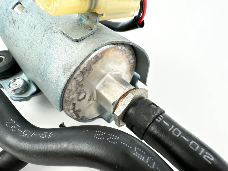 Suzuki 200 225 250 300 350 HP Outboard Low Pressure Lift Fuel Pump 15100-94900