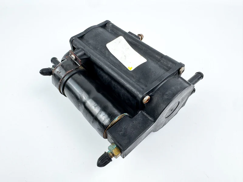 2017 Evinrude 200 HP Etec 2 Stroke Outboard Vapor Separator Tank VST 5006084 OEM - Image 12