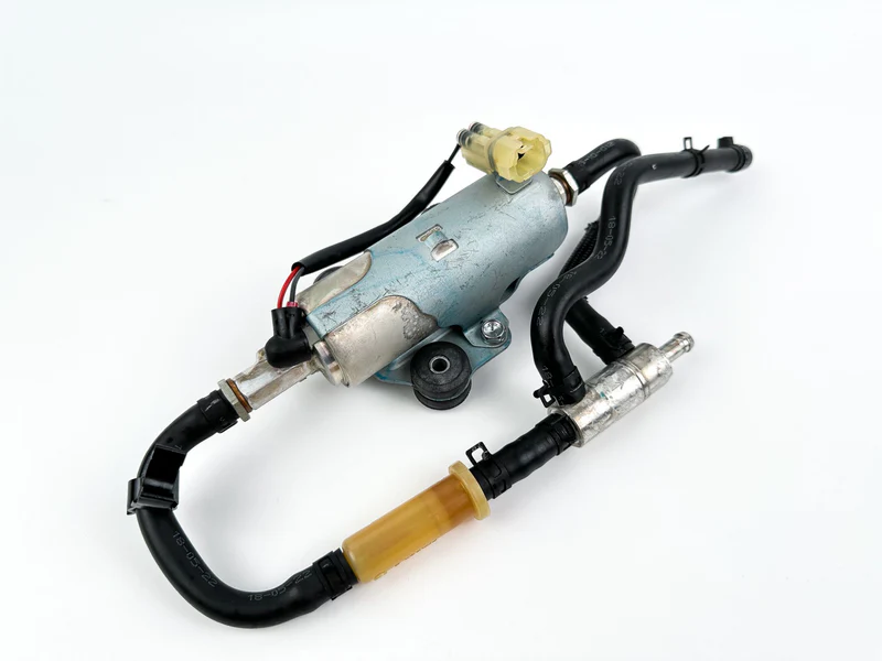 Suzuki 200 225 250 300 350 HP Outboard Low Pressure Lift Fuel Pump 15100-94900