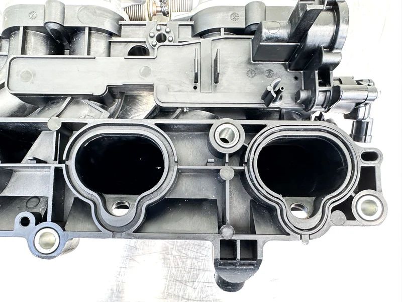 2016 Yamaha 150 HP 4 Stroke Outboard Intake Manifold & Throttle Body 63P-13751-20-00 OEM - Image 12