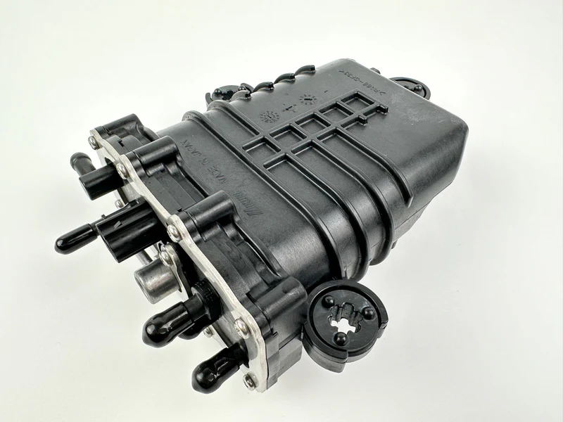 2018 Yamaha 25 HP 4 Stroke Outboard VST Float Chamber Assembly 6FM-14180-00-00 - Image 4