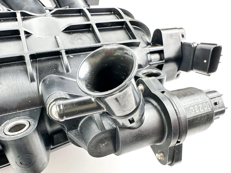 2007 Yamaha 90 HP 4 Stroke Outboard Intake Manifold & Throttle Body 6D8-13641-00-00 OEM - Image 4