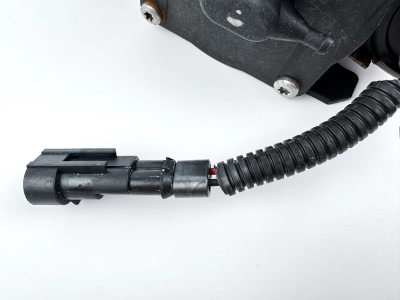 2017 Evinrude 200 HP Etec 2 Stroke Outboard Vapor Separator Tank VST 5006084 OEM - Image 9