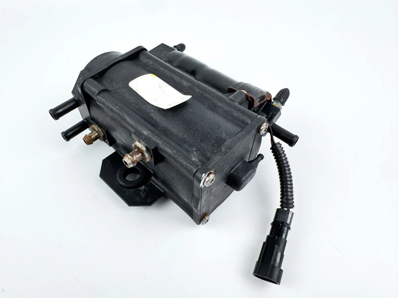 2017 Evinrude 200 HP Etec 2 Stroke Outboard Vapor Separator Tank VST 5006084 OEM