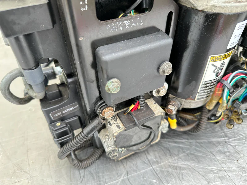 2000 Mercury 30 HP 2 Stroke Outboard Powerhead - Tested - Ready To Install - Image 8