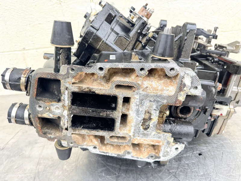 2008 Evinrude 115HP 2 Stroke Etec Outboard Powerhead 5007435 OEM - Image 11