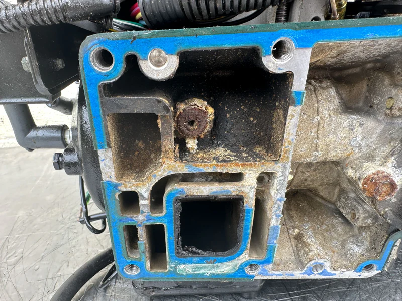 2000 Mercury 30 HP 2 Stroke Outboard Powerhead - Tested - Ready To Install - Image 3