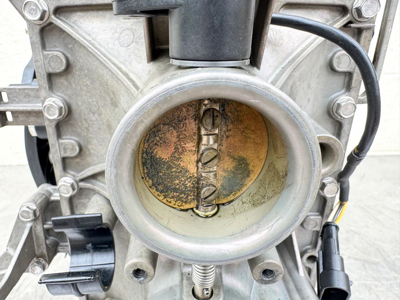 2008 Evinrude 115HP 2 Stroke Etec Outboard Powerhead 5007435 OEM - Image 21